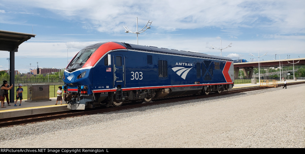 Amtrak 303